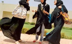 三上悠亚你为什么不戴口罩表情包